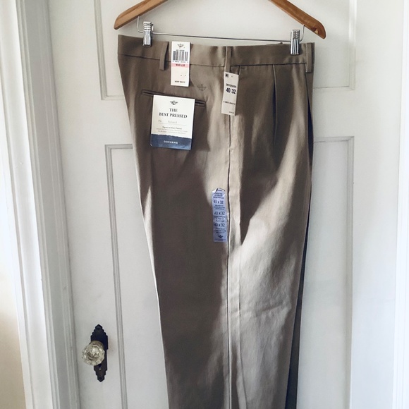 Dockers Signature Best Pressed Relaxed Pleated Khakis Size 40 L32 NWT Classic - Picture 14 of 14
